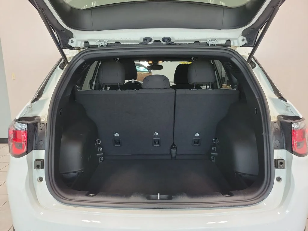 Used 2023 White Jeep Sport image 14