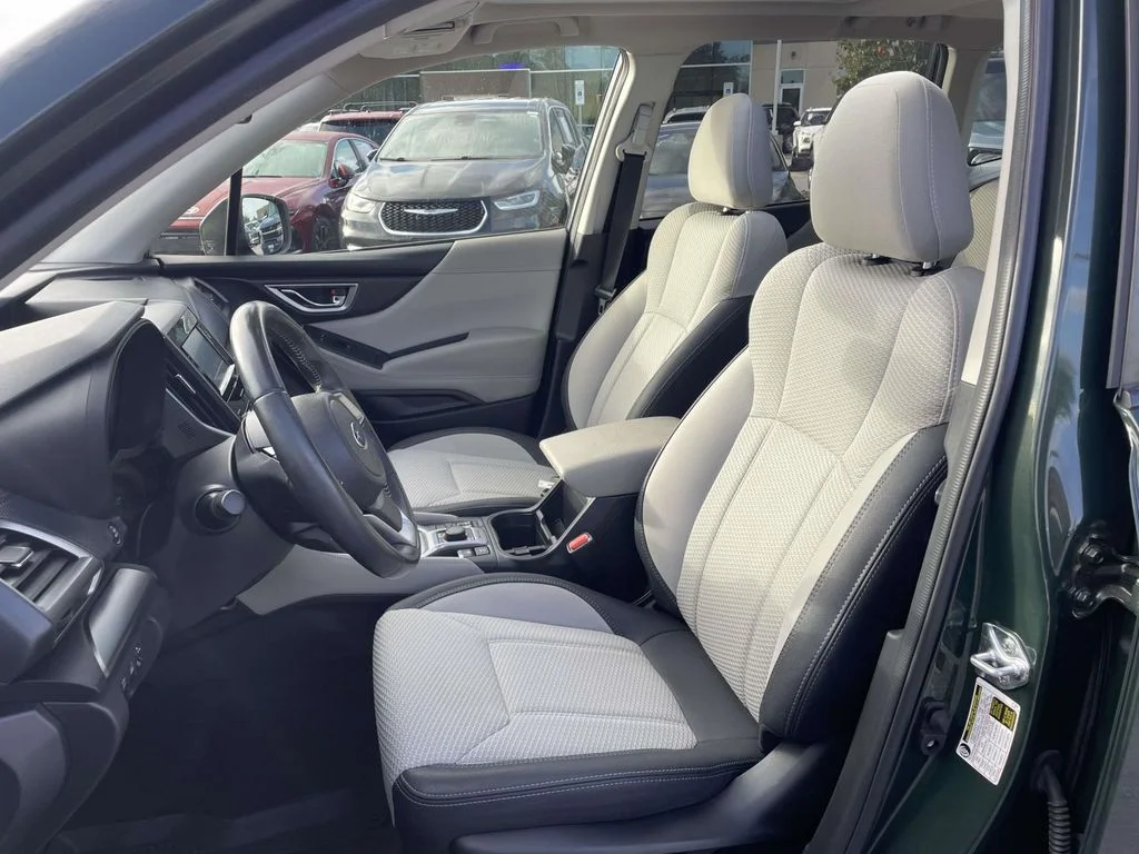 Used 2024 Cascade Green Silica Subaru Premium image 8