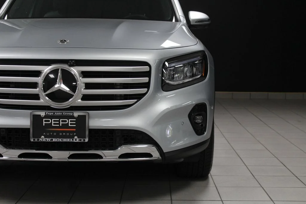 Certified Used 2026 Silver Mercedes-Benz GLB 250 image 5
