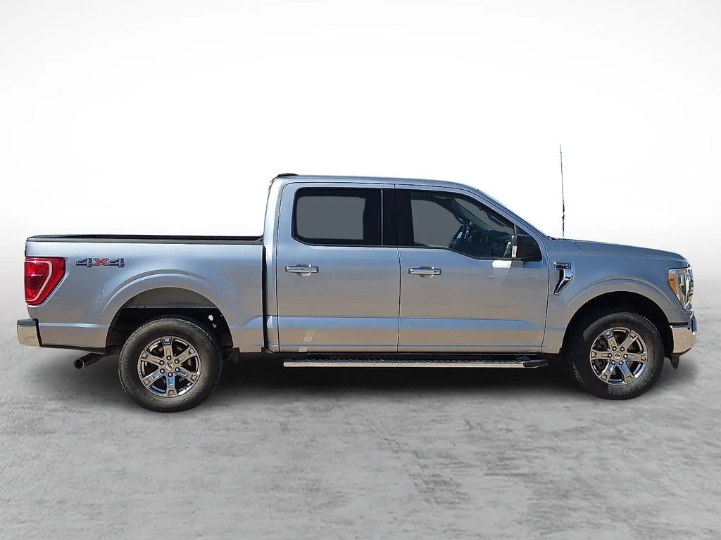 Used 2021 Silver Ford XLT image 12
