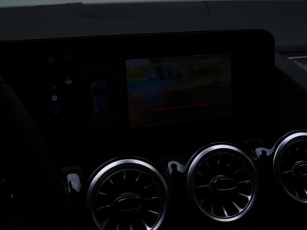 Used 2025 Night Black Mercedes-Benz GLA 250 image 21