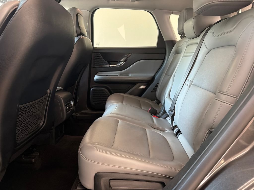 Used 2020 Gray Lincoln Standard image 31
