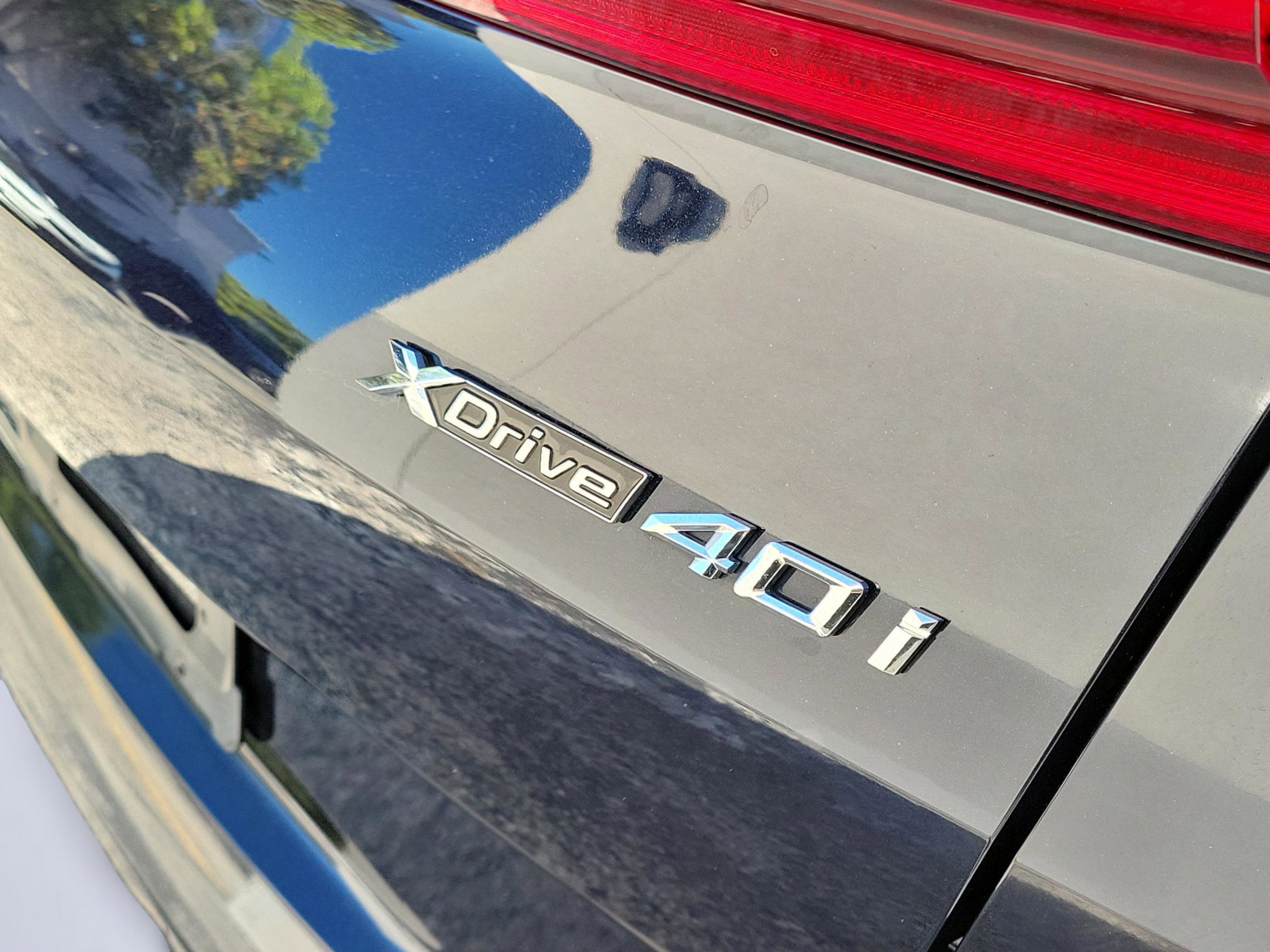 Used 2022 Carbon Black Metallic BMW xDrive40i image 5