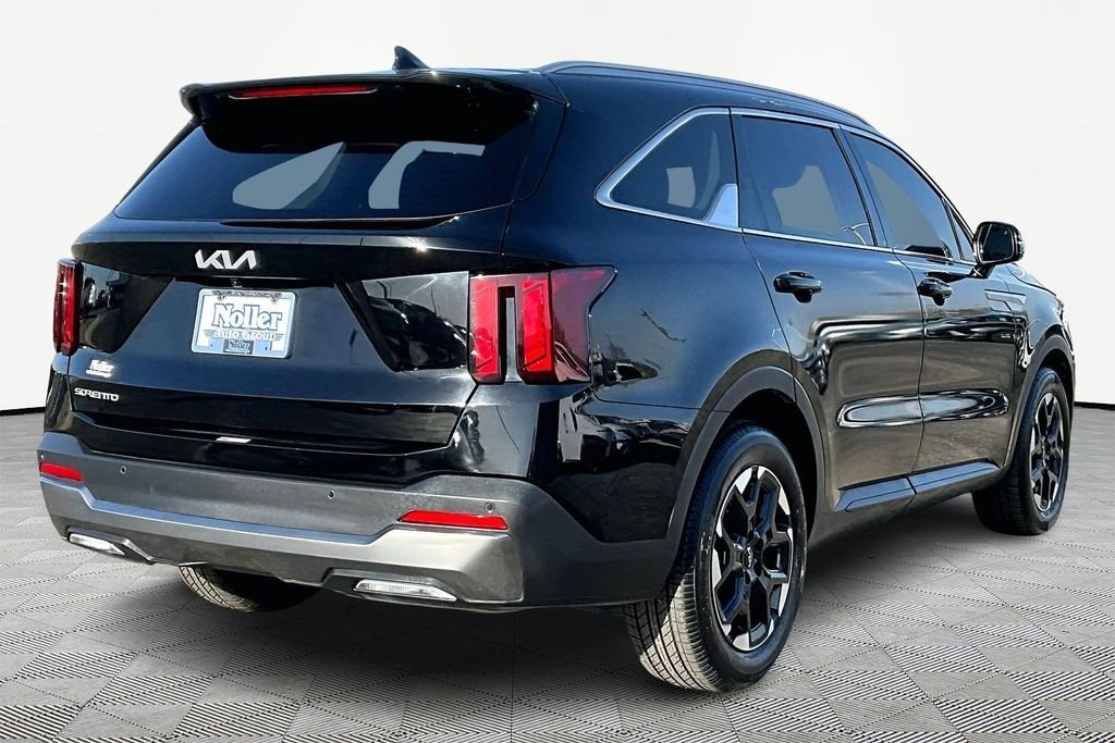 Used 2024 Kia Sorento S with VIN 5XYRL4JC9RG283567 for sale in Kansas City