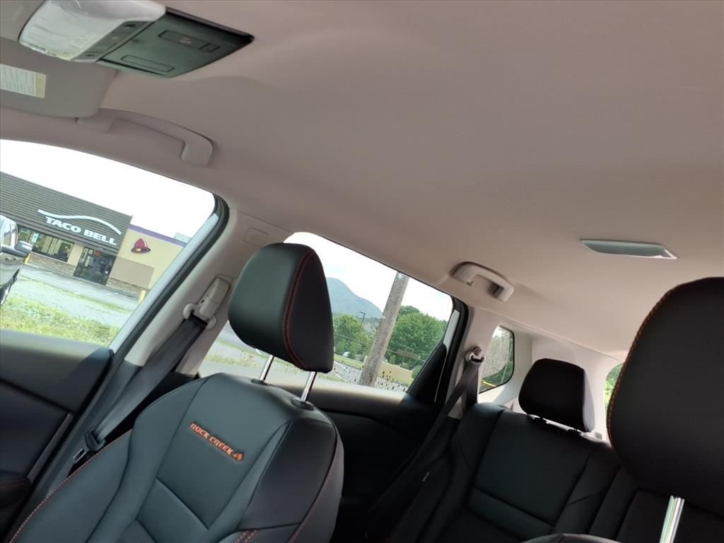 Used 2026 White Pearl Nissan Rock Creek image 7