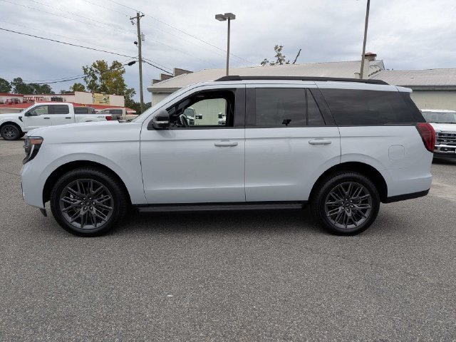 Used 2026 Silver Metallic Ford Platinum image 9