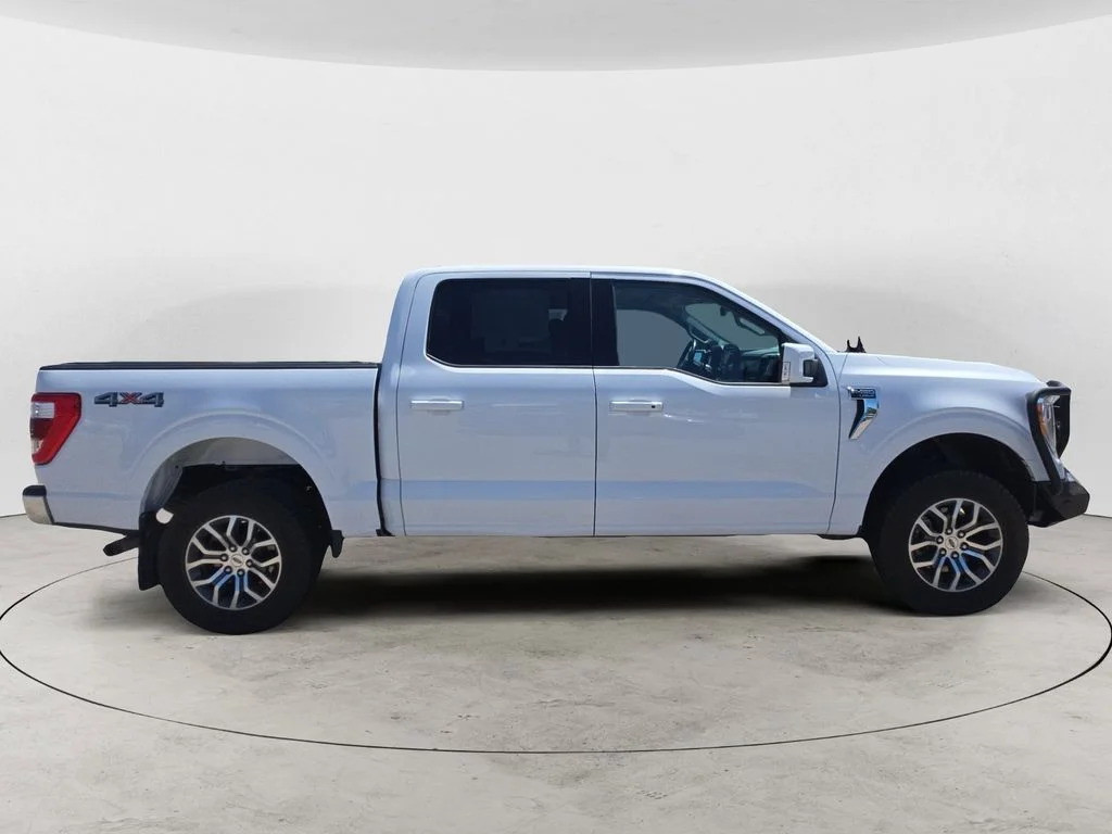 Used 2021 White Ford Lariat image 6