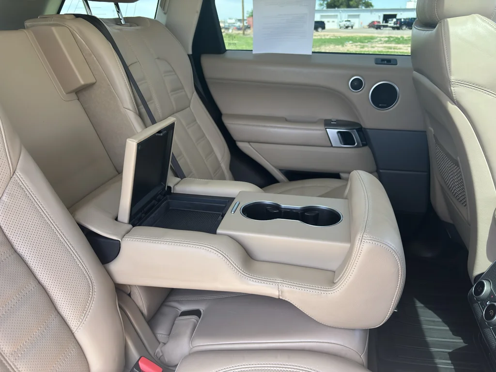 Used 2017 Silicon Silver Metallic Land Rover Autobiography image 27
