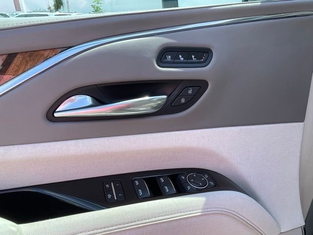 Used 2021 Gray Cadillac Sport Platinum image 10