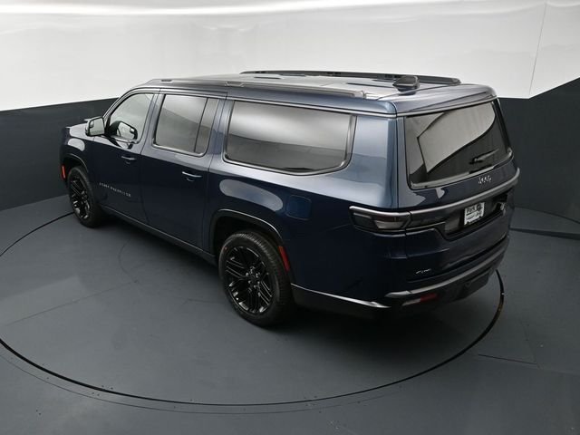 New 2026 Fathom Blue Pearl-Coat Exterior Paint (Late Availability) Jeep Limited Reserve image 16