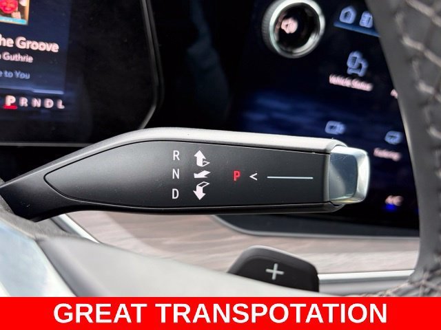 2025 Chevrolet Suburban LS - Photo 24
