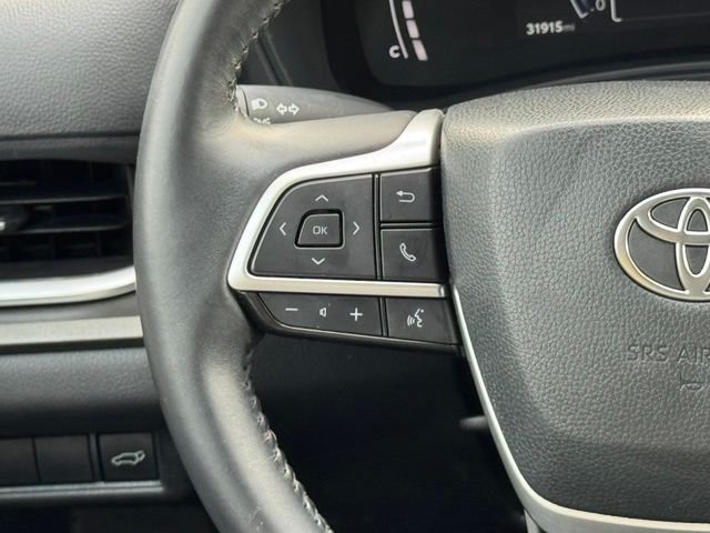 Used 2024  Toyota XLE image 28