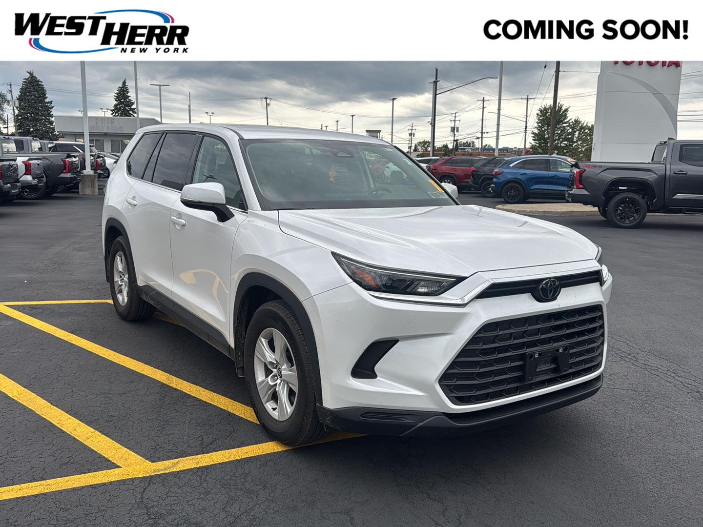Used 2025 Wind Chill Pearl Toyota LE image 1