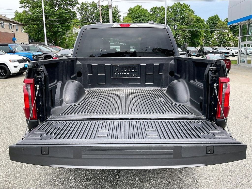 Used 2024 Black Ford XLT image 30