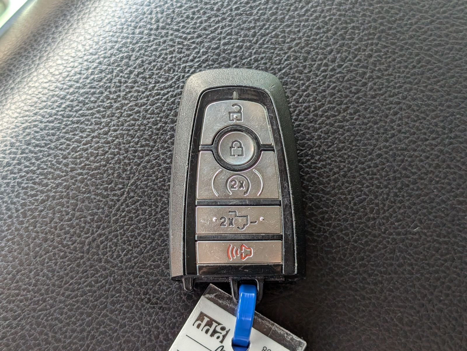 Used 2018 Oxford White Ford Lariat image 29