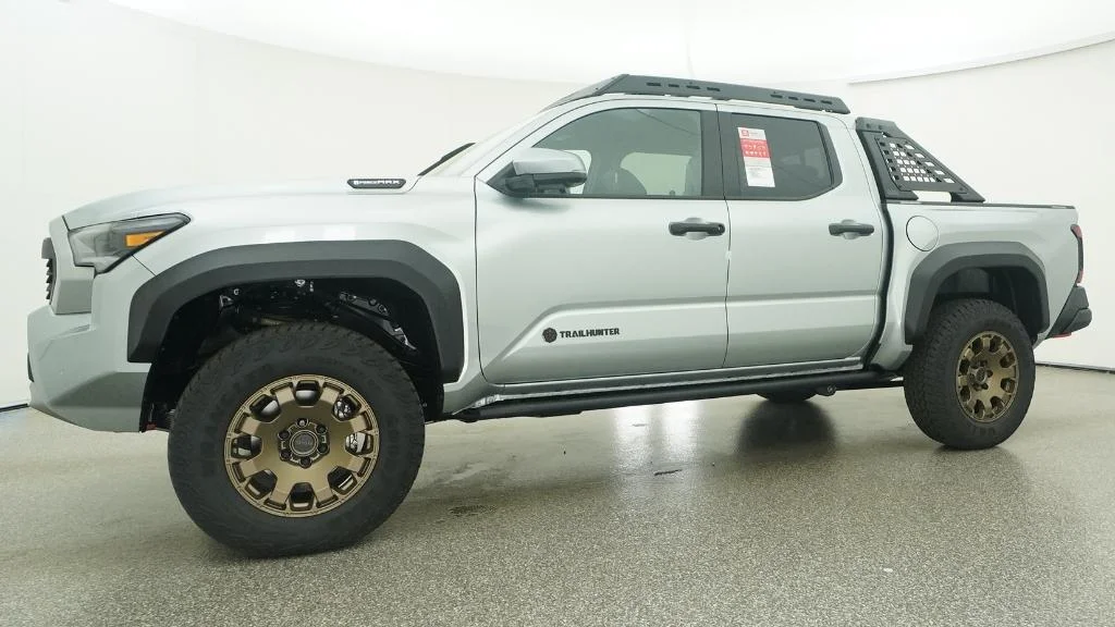 New 2026 Celestial Silver Metallic Toyota Trailhunter image 14