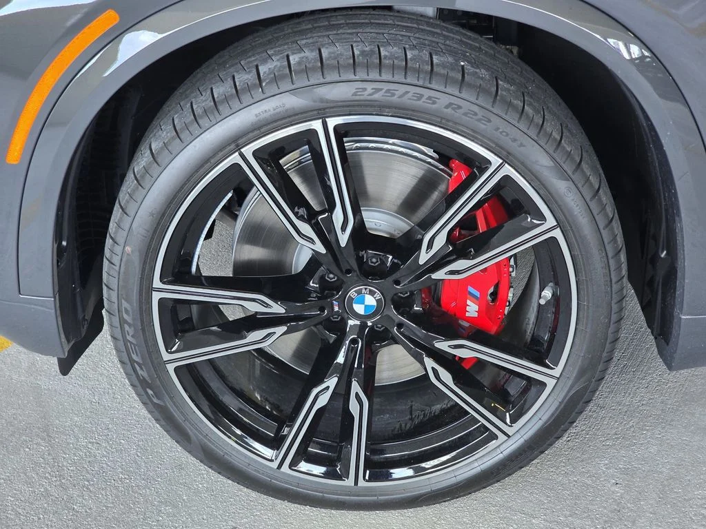 New 2026 Dravit Grey Metallic BMW M60i image 5