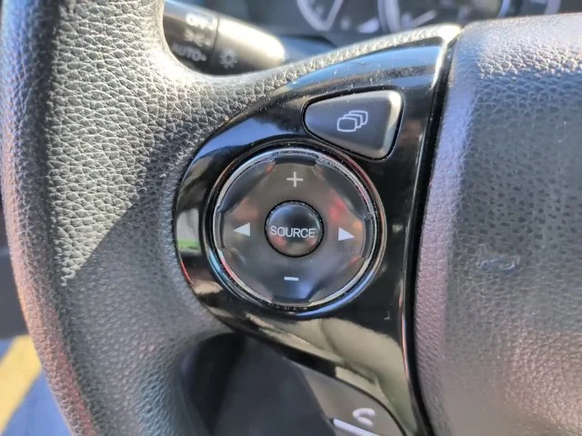 Used 2017  Honda LX image 16