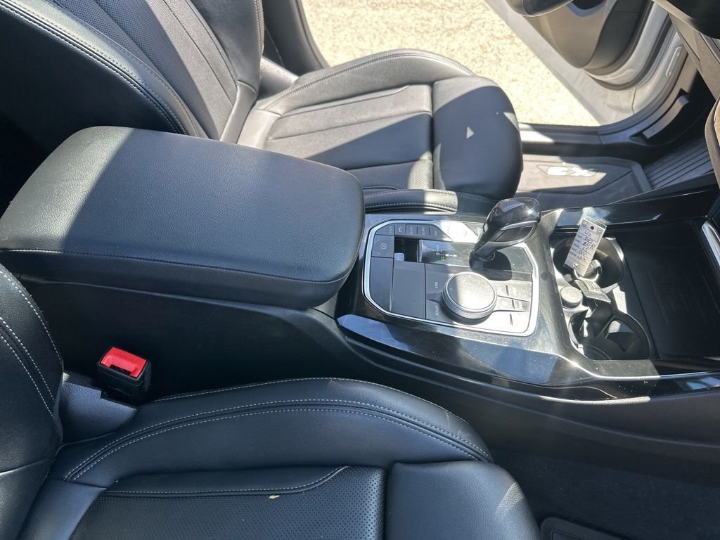 Used 2023 White BMW xDrive30i image 40