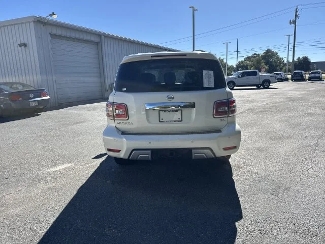 Used 2018 White Nissan SL image 6