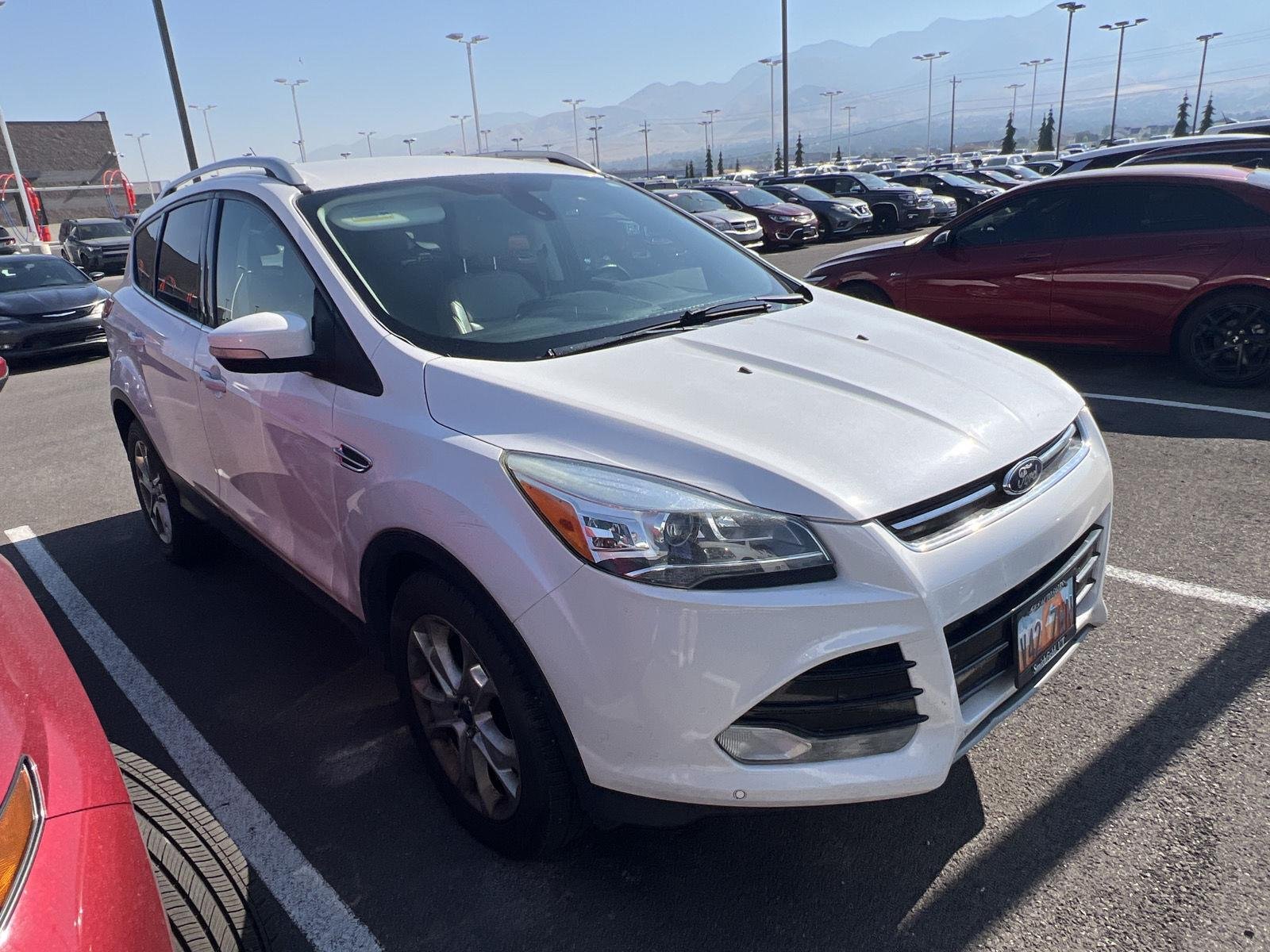 Used 2016 White Platinum Metallic Tri-Coat Ford Titanium image 2