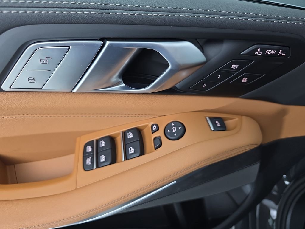 New 2027 Dravit Grey Metallic BMW xDrive40i image 28