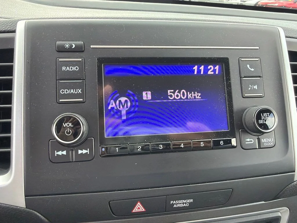 Used 2017 Obsidian Blue Pearl Honda RTL image 12