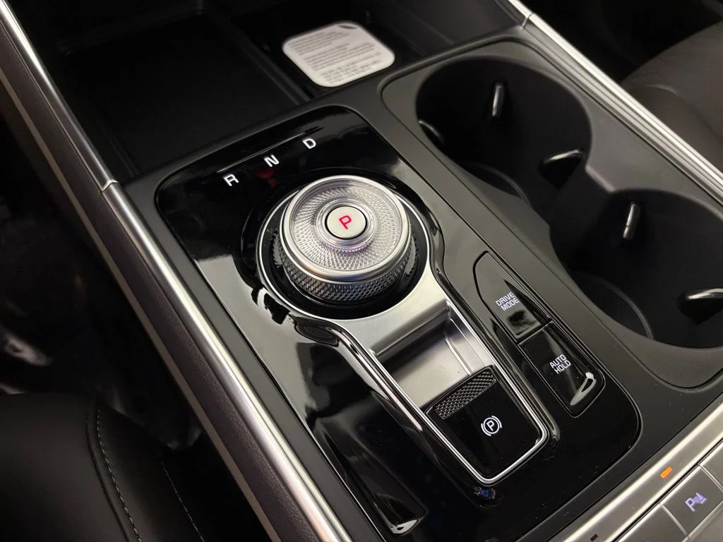 New 2026 Ceramic Silver Kia EX image 30