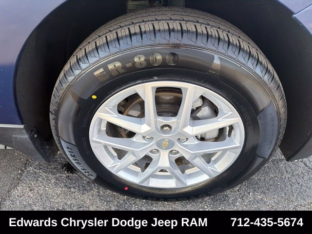 Used 2023 Blue Chevrolet LT image 9