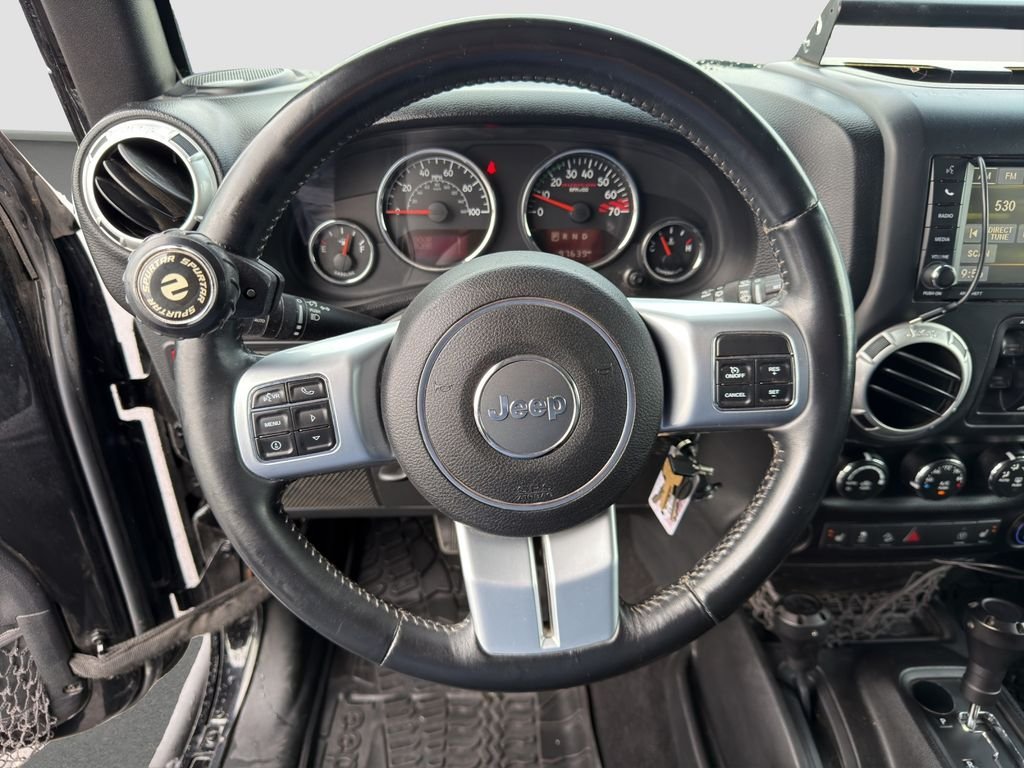 Used 2016 Black Jeep Unlimited Rubicon image 9