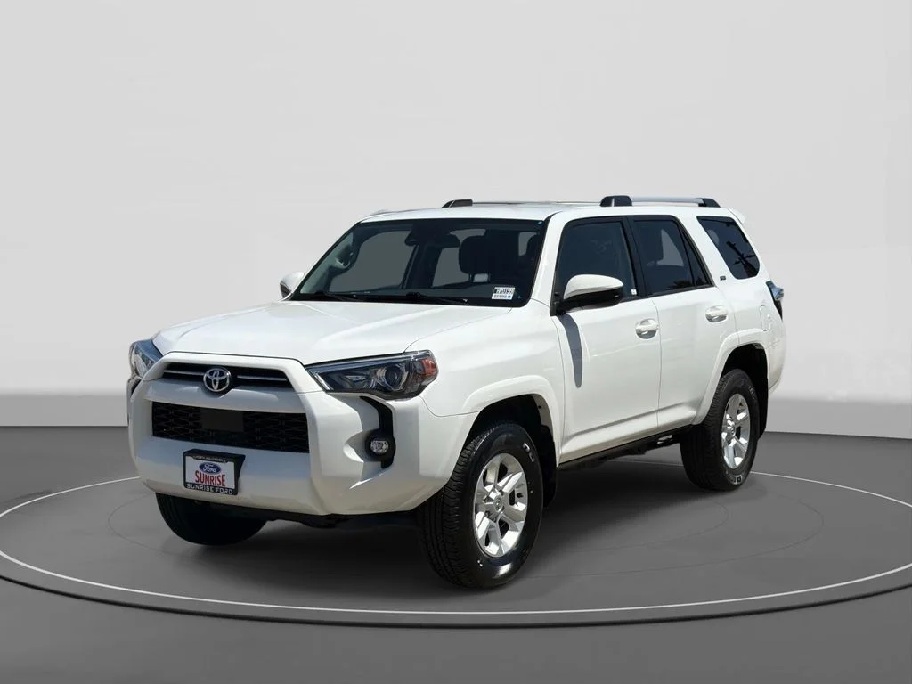 2024 Toyota 4Runner SR5 4WD V6's photo