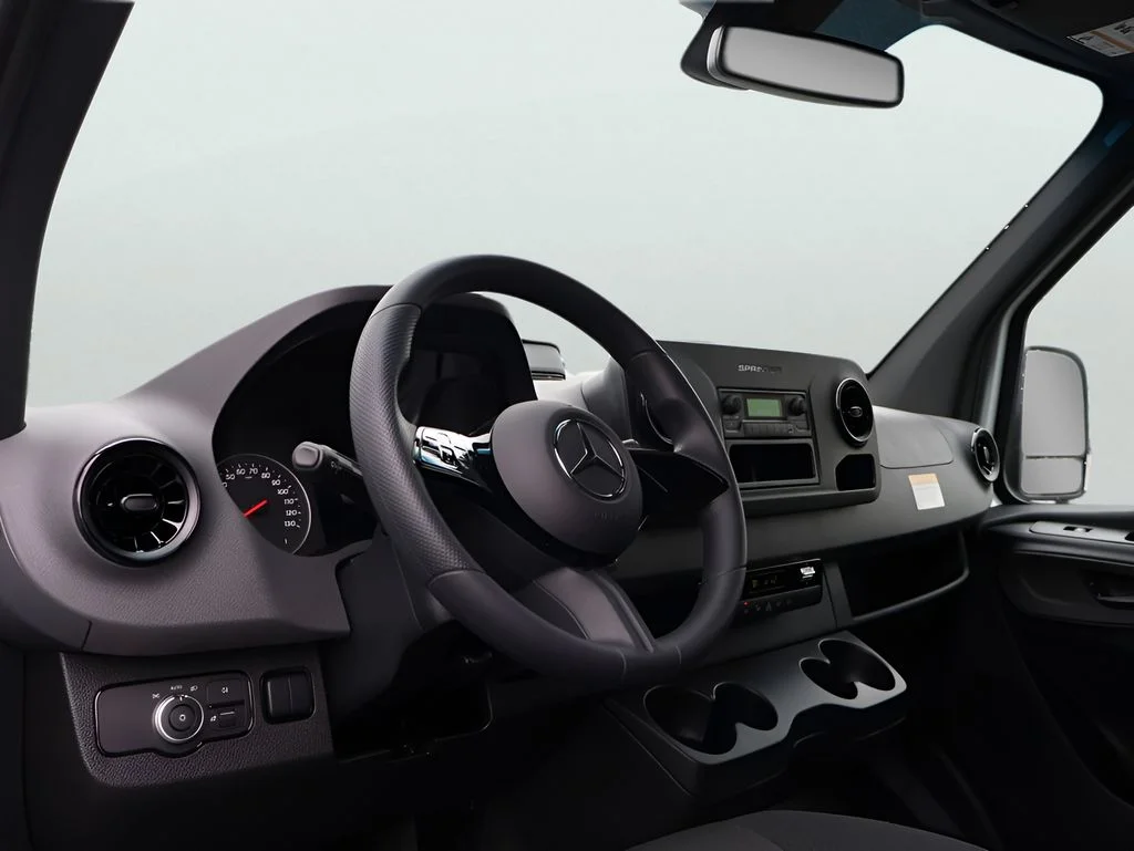 New 2026 Arctic White Mercedes-Benz Cargo 144 WB image 20