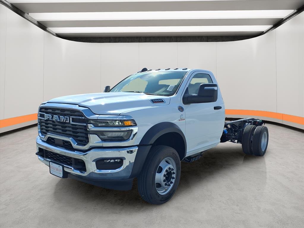 New 2026 Bright White Clear-Coat Exterior Paint RAM Tradesman image 3
