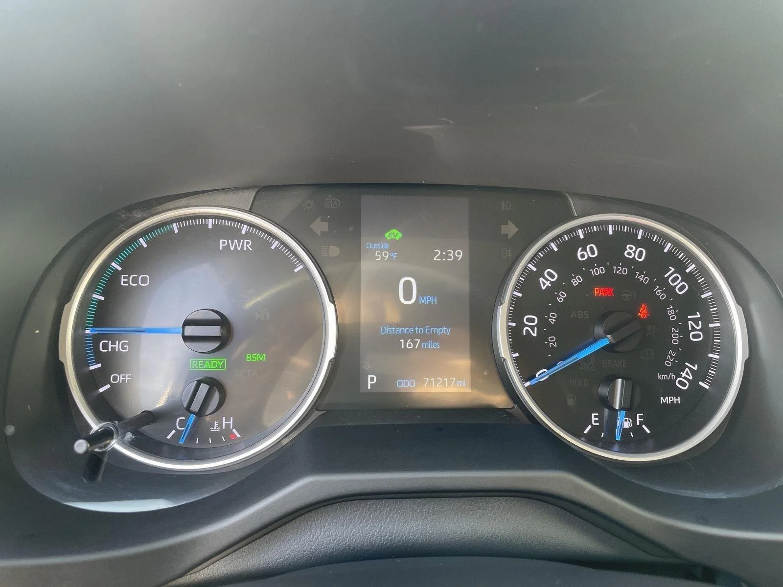 Used 2021 Toyota RAV4 XLE with VIN 2T3RWRFV5MW126692 for sale in Kansas City