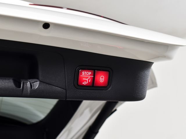 New 2026 Polar White Mercedes-Benz GLA 250 image 41