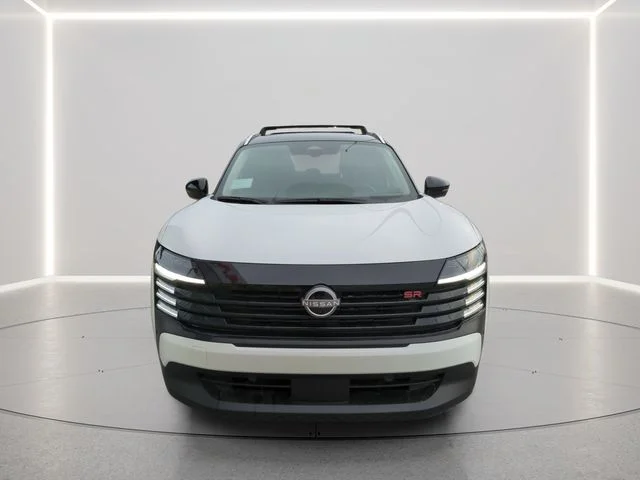 New 2026 Aspen White TriCoat / Super Black Two-tone Nissan SR image 6