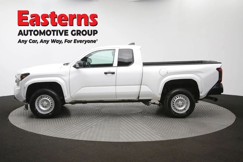 Used 2025 White Toyota SR image 57