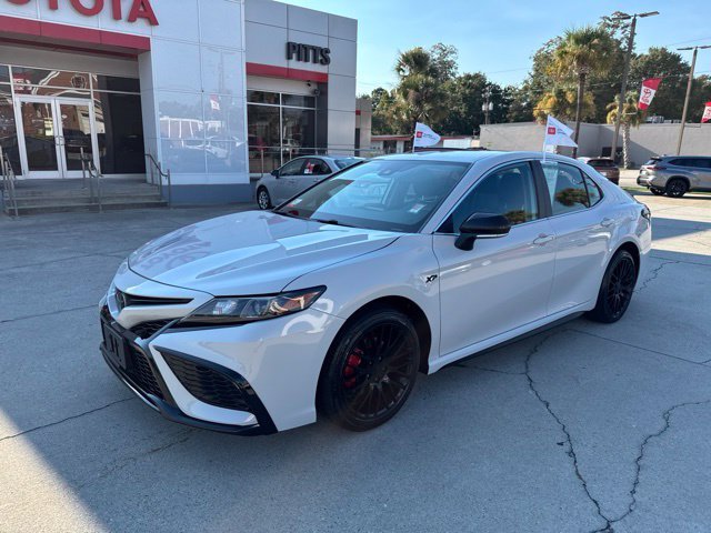 Certified Used 2024 White Toyota SE image 1