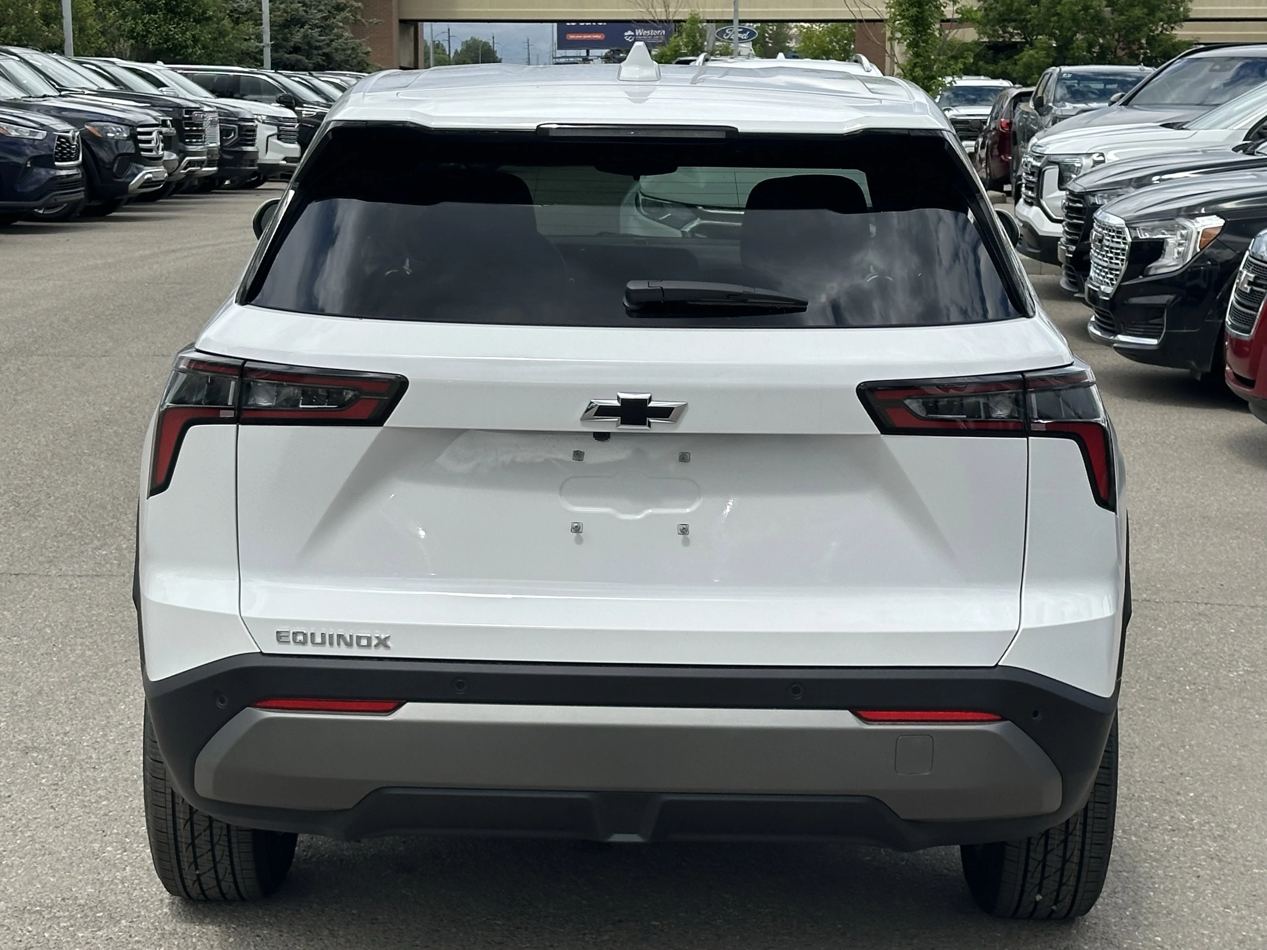 New 2026 Summit White Chevrolet FWD LT image 5