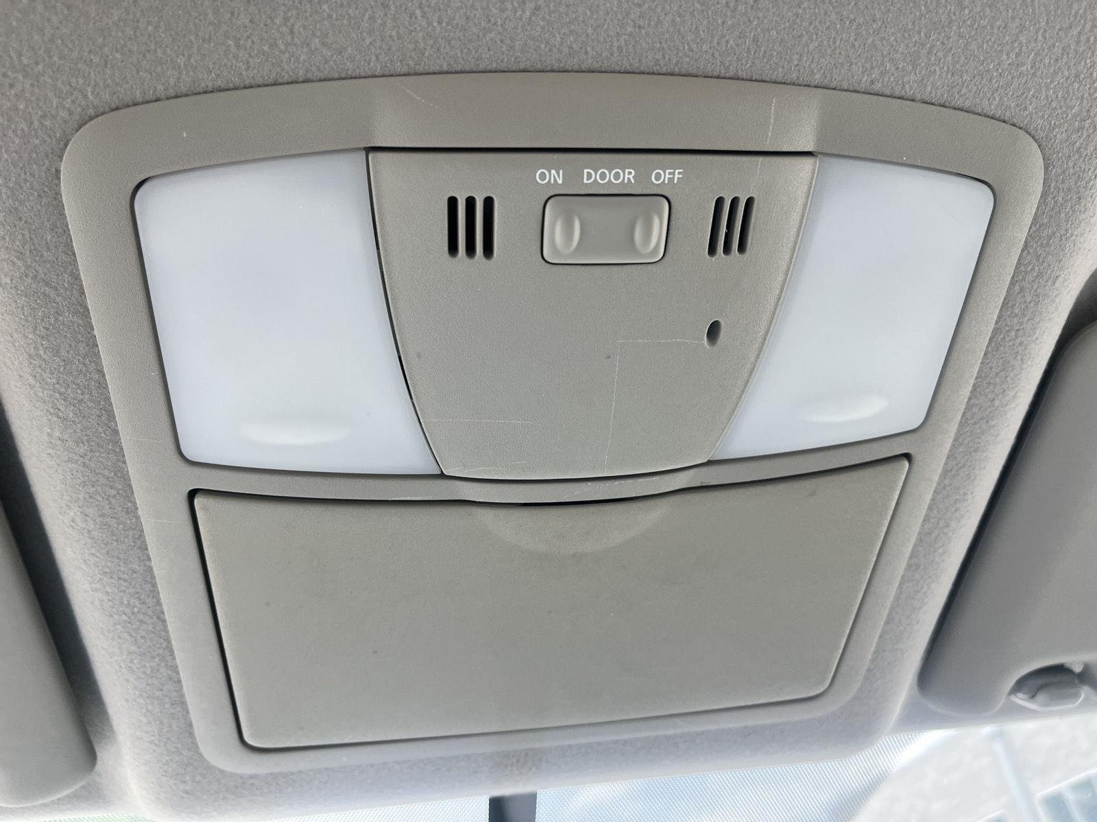 Used 2012 Brilliant Silver Nissan S image 23