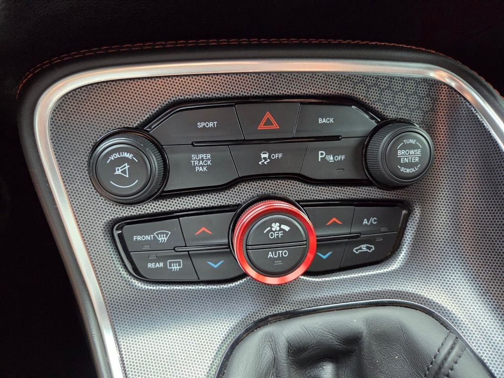 Used 2015 White Dodge R/T Scat Pack image 30