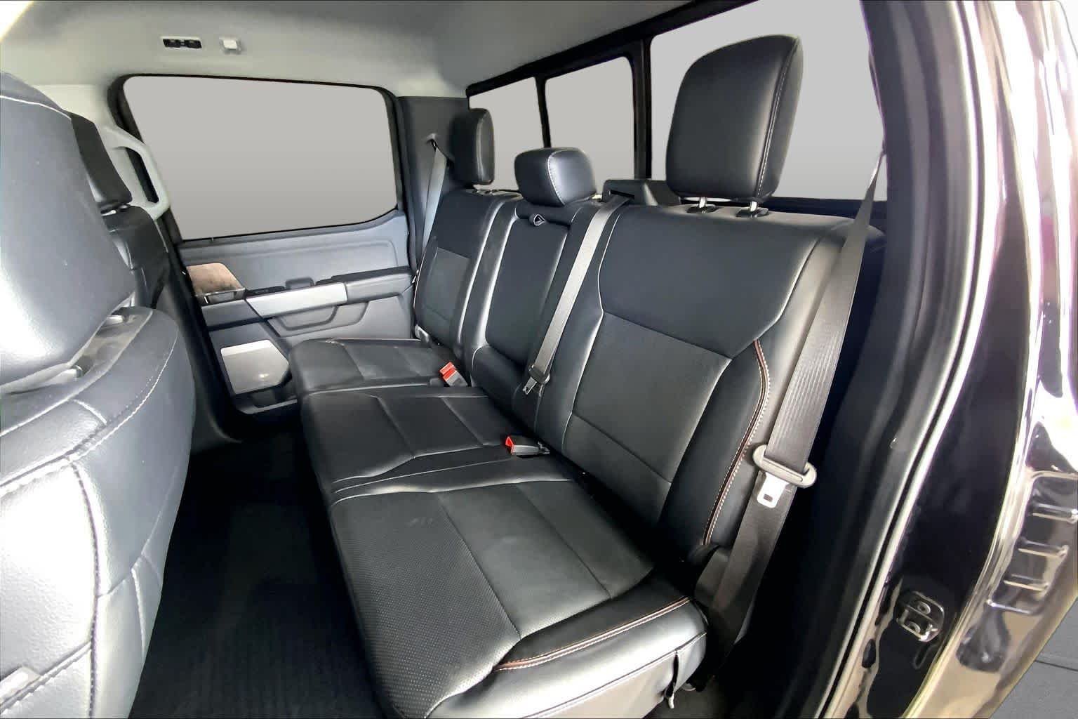 Used 2024 Agate Black Ford LARIAT image 20