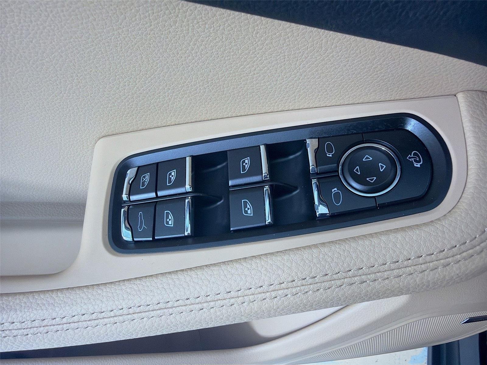 Used 2026 Black Porsche  image 8