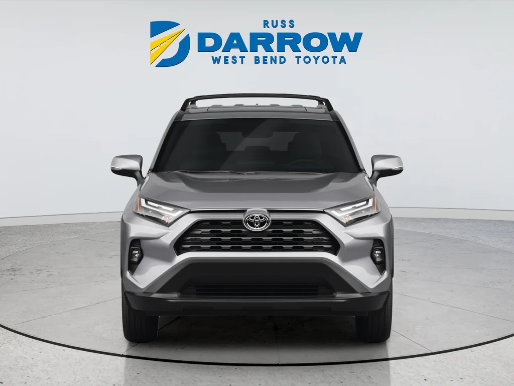 Used 2025 Silver Toyota XLE image 7