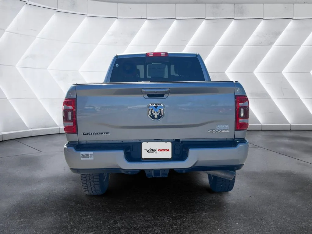 Used 2024 Silver Ram Laramie image 5