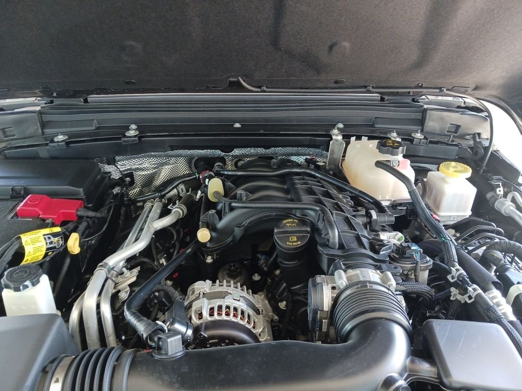 Used 2025 Gray Jeep Nighthawk image 13