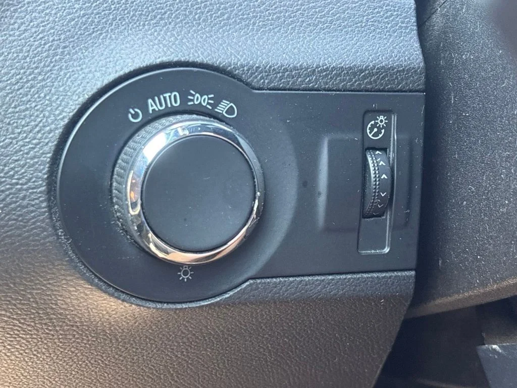 Used 2012 Red Chevrolet 2LT image 26