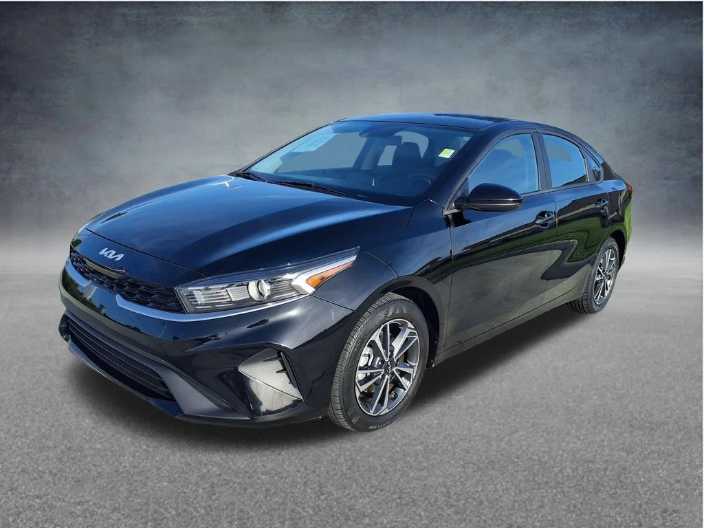Used 2024 Black Kia LXS image 13