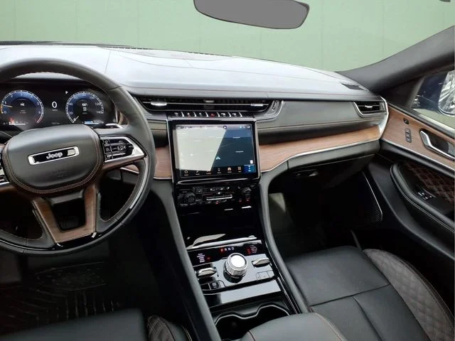Used 2025 Black Jeep Summit image 24