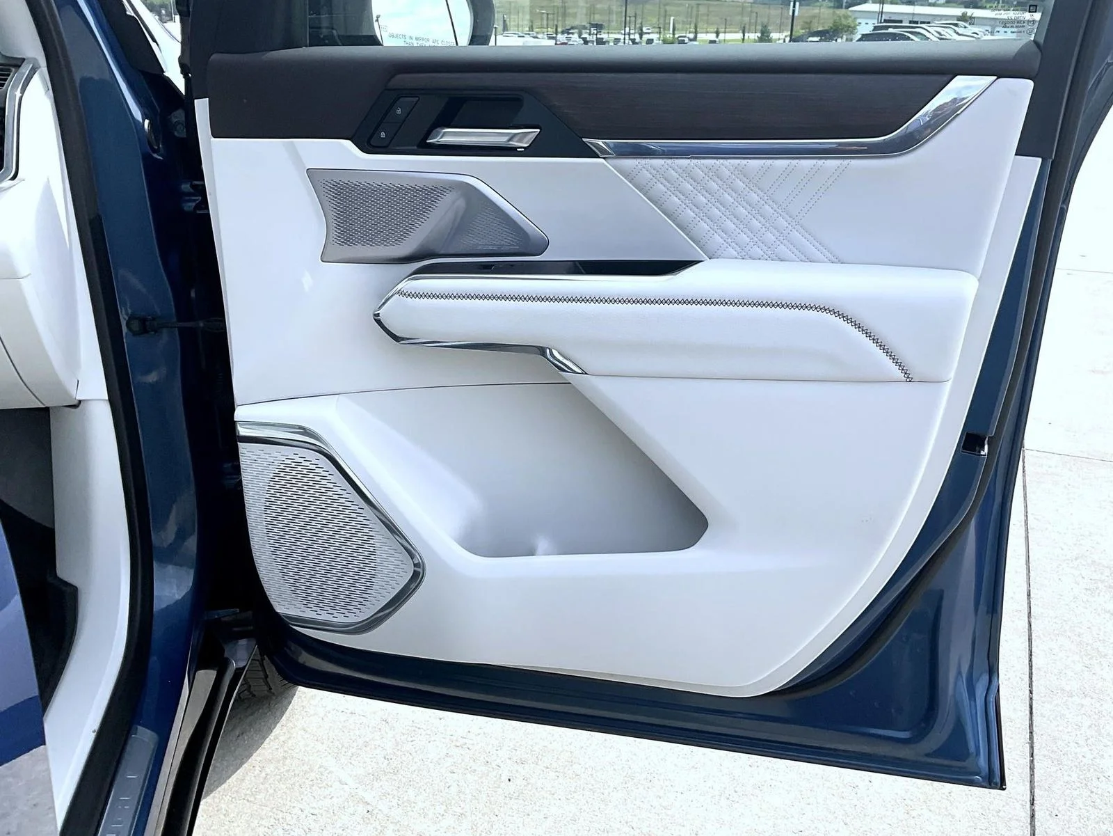 Used 2024 Blue GMC Denali image 16